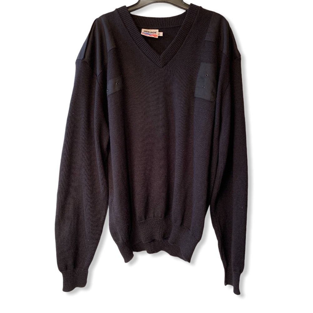 Blauer Vintage v-neck patch navy sweater men’s 2XL